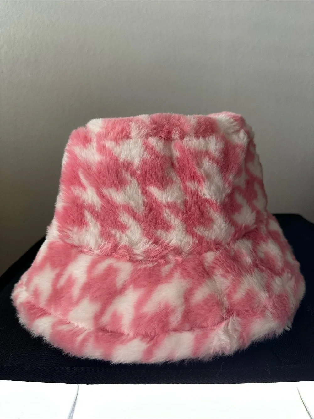 Faux Fur Pink & White Houndstooth Bucket Hat OSFM